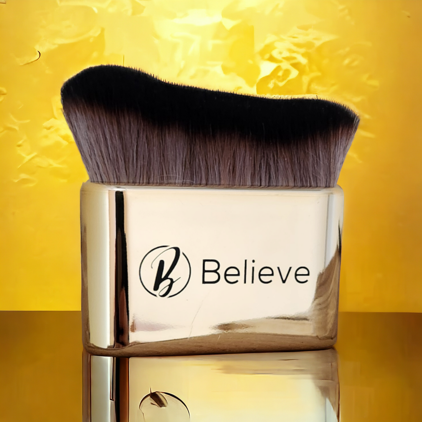 Rose Gold and Pure Gold Big Self-Tanning Blend Brush